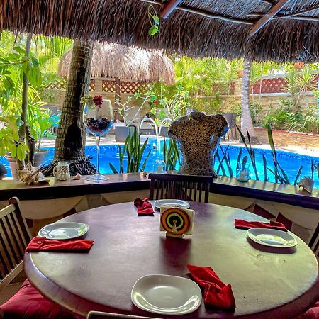 Cocos Cabanas Playa Del Carmen Adults Only Bagian luar foto