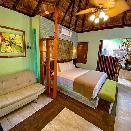 Cocos Cabanas Playa Del Carmen Adults Only Bagian luar foto