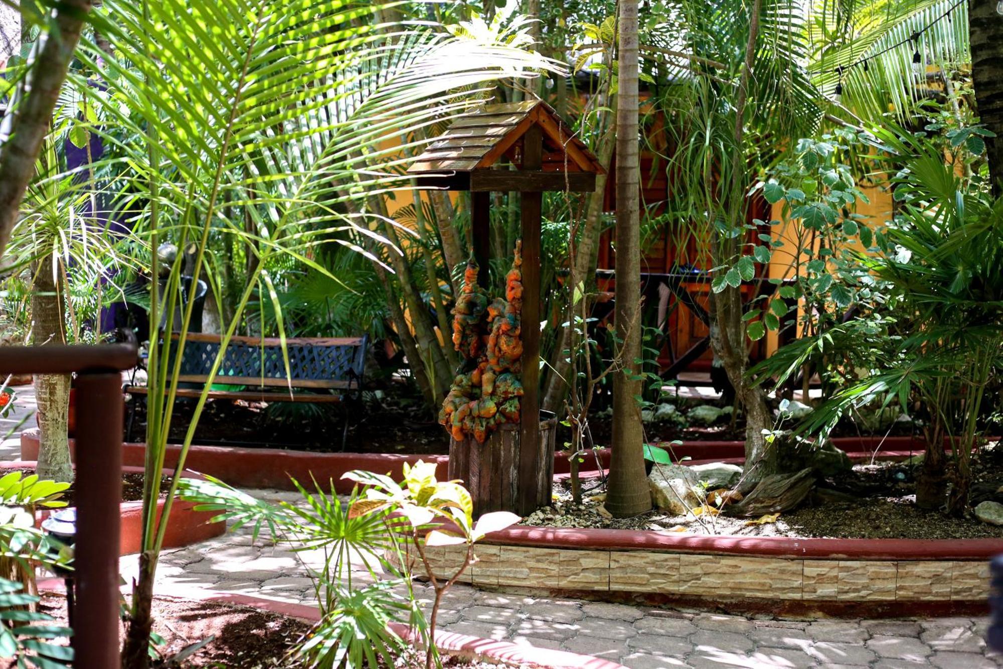 Cocos Cabanas Playa Del Carmen Adults Only Bagian luar foto