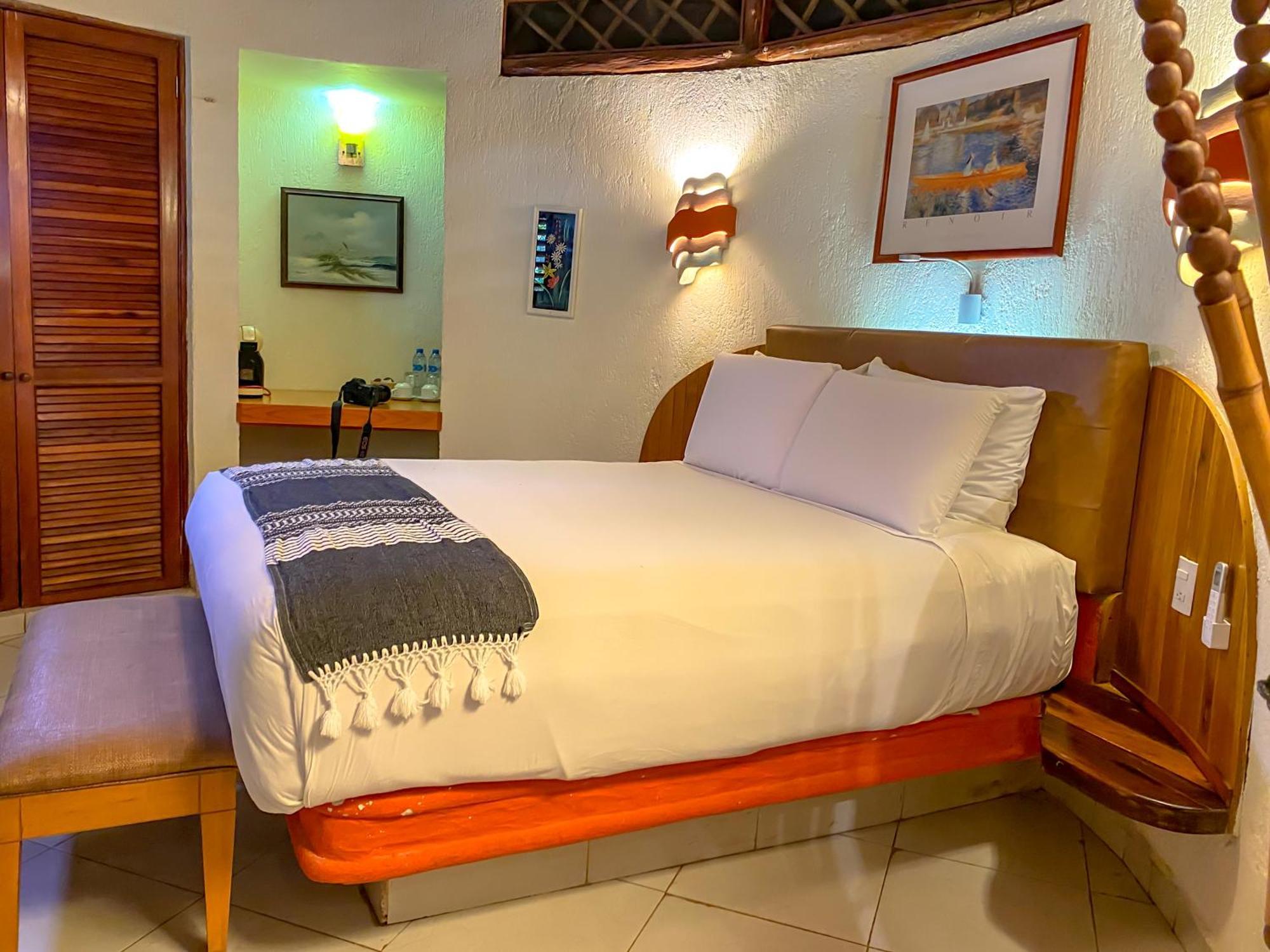 Cocos Cabanas Playa Del Carmen Adults Only Bagian luar foto