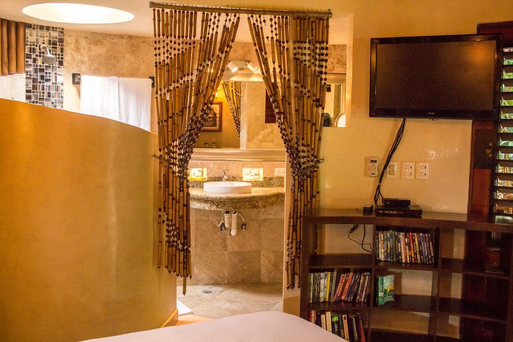 Cocos Cabanas Playa Del Carmen Adults Only Bagian luar foto