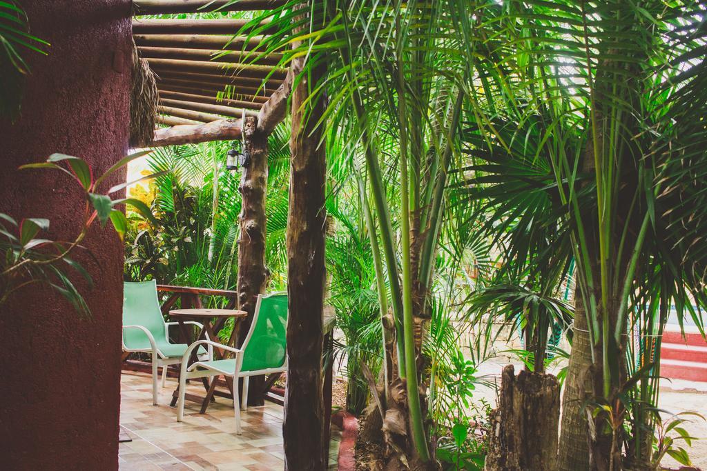 Cocos Cabanas Playa Del Carmen Adults Only Bagian luar foto