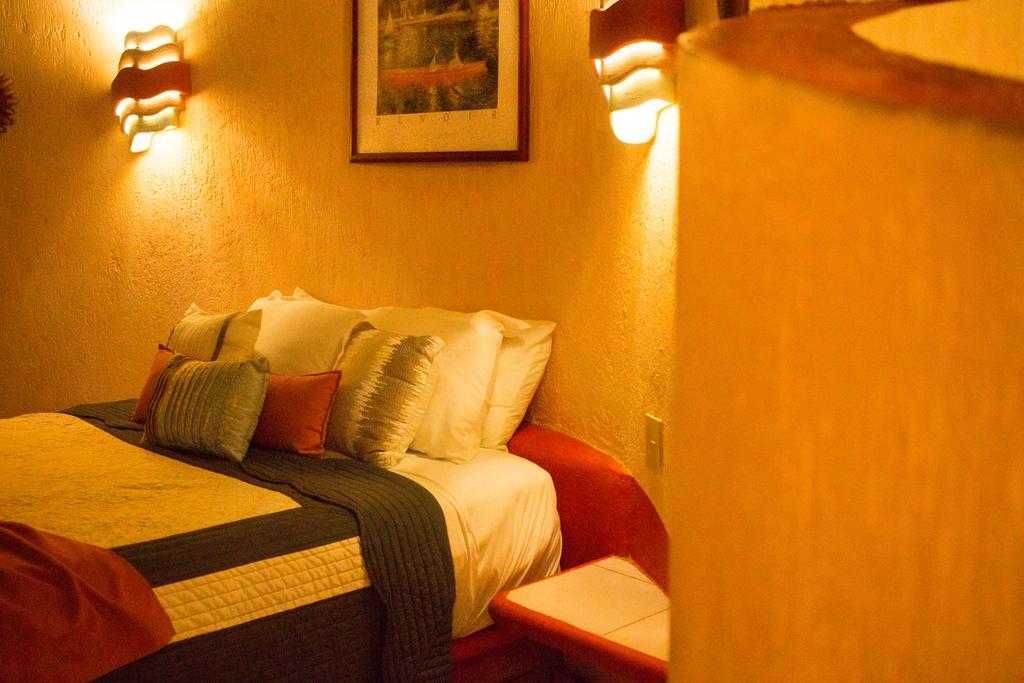 Cocos Cabanas Playa Del Carmen Adults Only Bagian luar foto